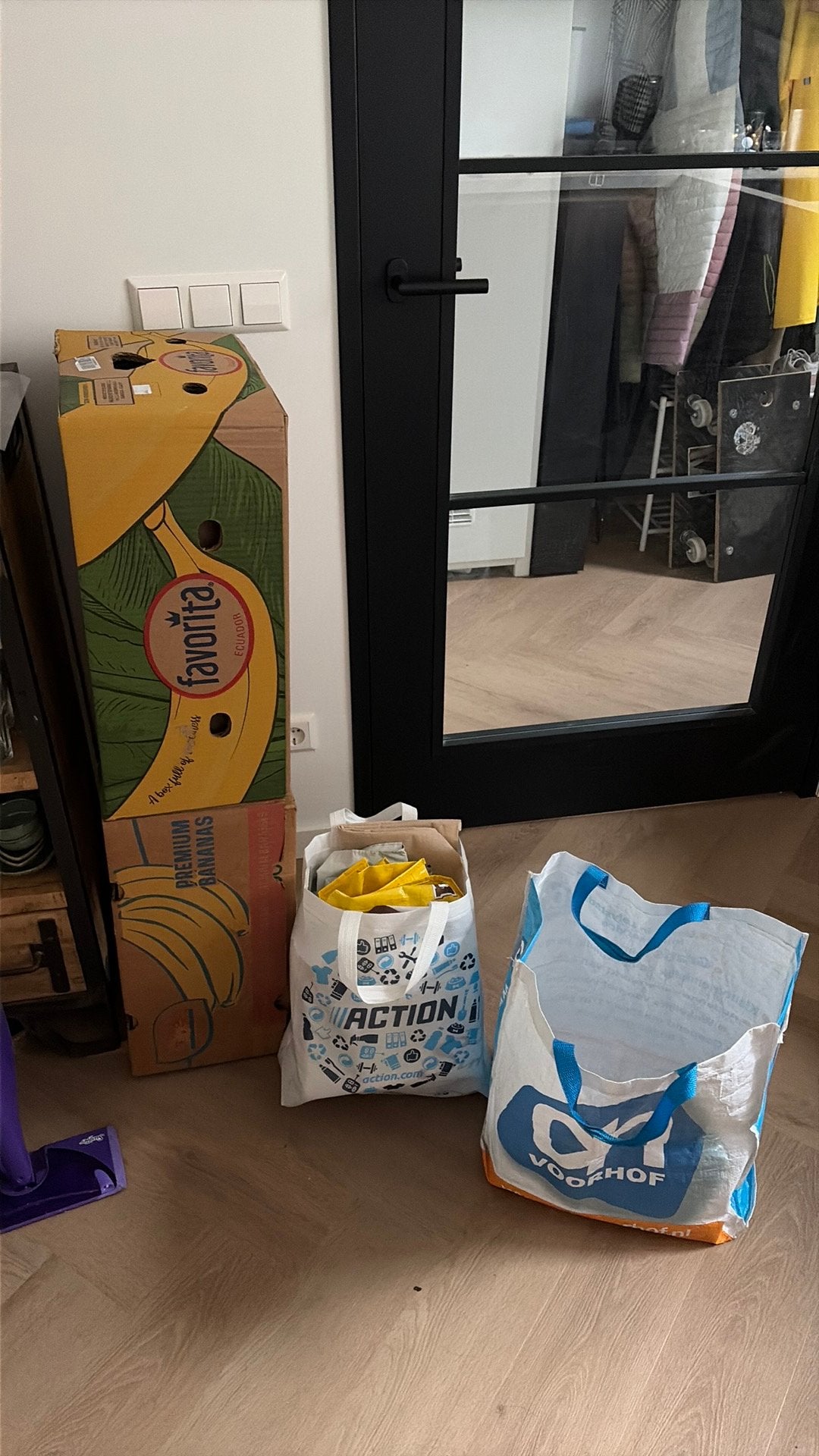 Gratis Verhuisdozen tassen en shoppers, Ophalen, Doos, 50 tot 75 cm, Zo goed als nieuw