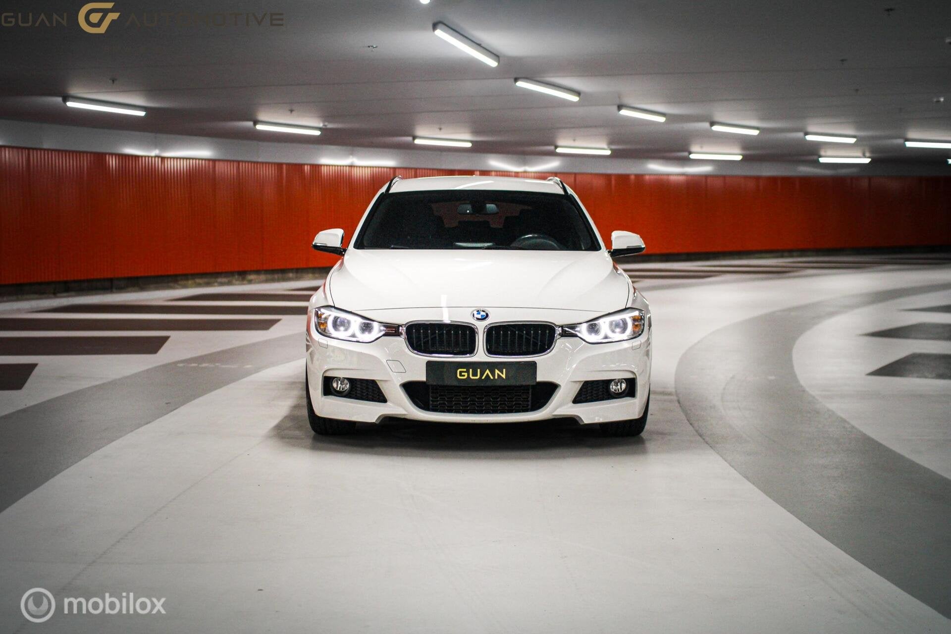BMW 3-serie Touring M Sport Edition, Auto's, Automaat, Gebruikt, 4 cilinders, Wit