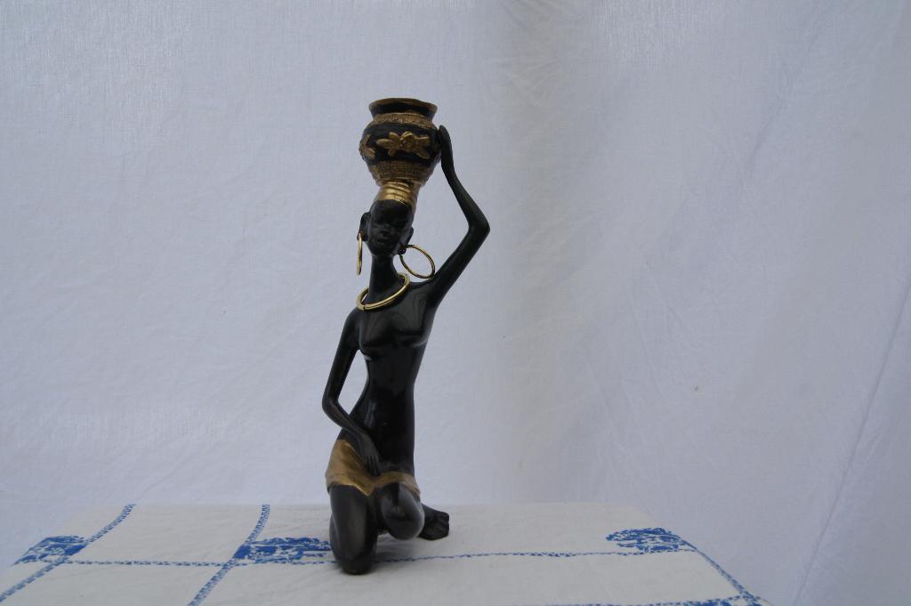 Waterdrager ( Afrikaans Brons, Ophalen of Verzenden, Brons, Beeld