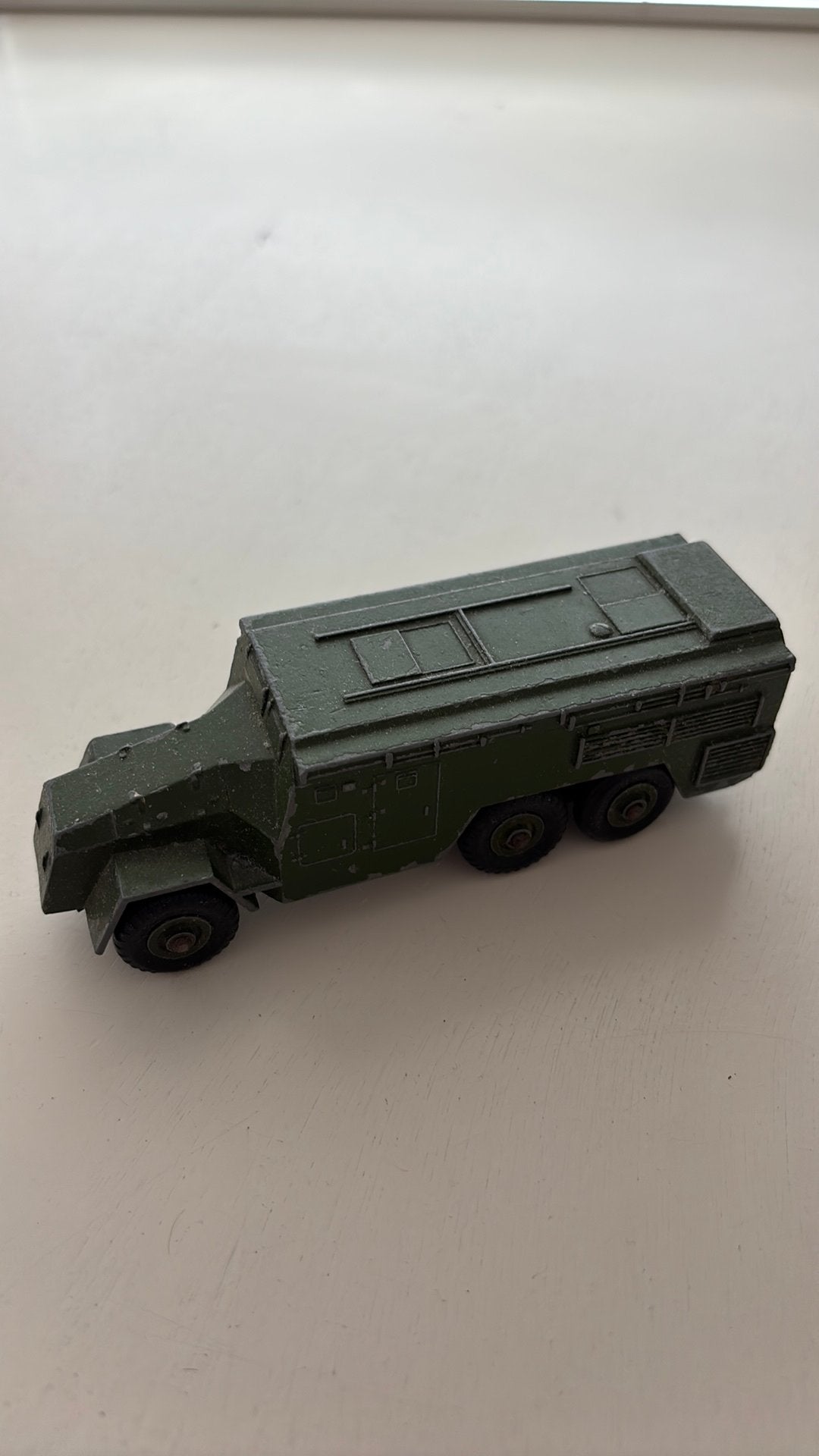 Dinky Toys Armoured Command Vehicle made in England, Ophalen of Verzenden