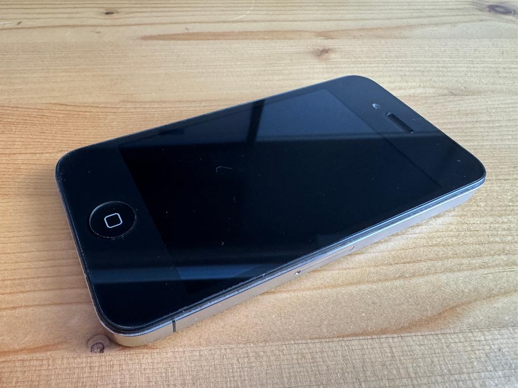 iPhone 4 8GB, Telecommunicatie, Mobiele telefoons | Apple iPhone, Zwart, Ophalen of Verzenden, 8 GB, Zonder simlock