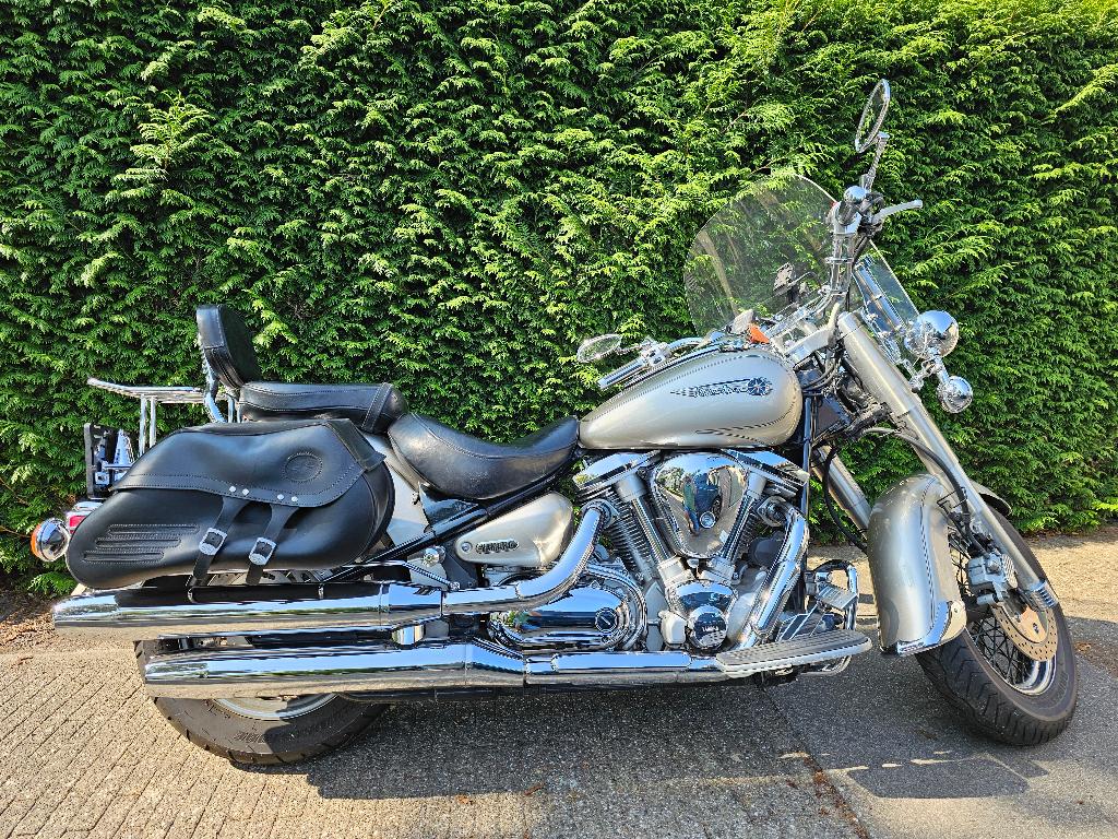 Yamaha xv1600 Wildstar (2004), Motoren, 2 cilinders, 1600 cc, Gebruikt, Particulier