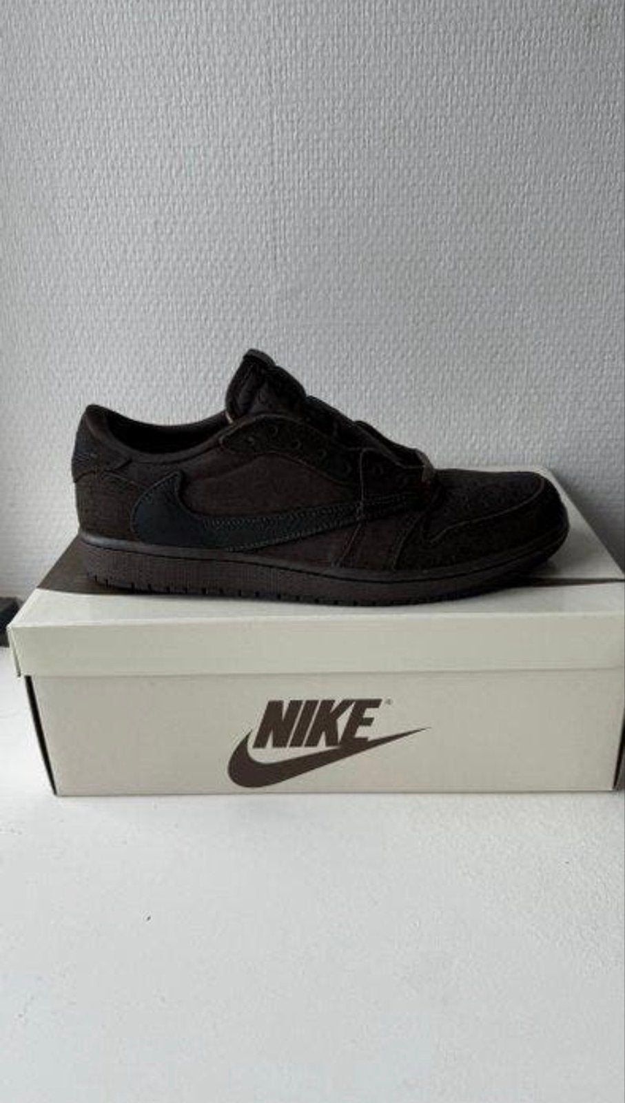 Nike Travis Scott Jordan 1 Low OG SP Black Phantom, Ophalen of Verzenden, Zo goed als nieuw, Zwart, Sneakers of Gympen