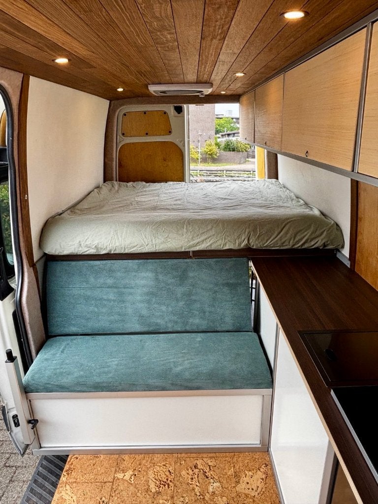 Caravans And Camping Off-Grid