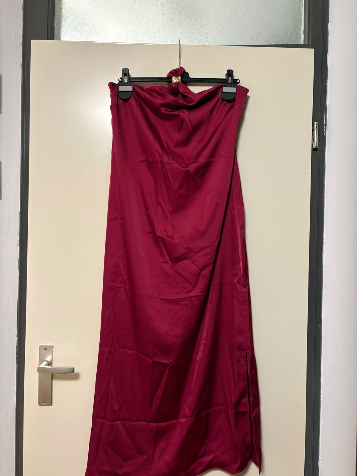 Nieuwe Nikkie Riba Maxi Jurk - Maat 42 - Met prijskaartje, Kleding | Dames, Maat 42/44 (L), Nieuw, Ophalen of Verzenden, Rood