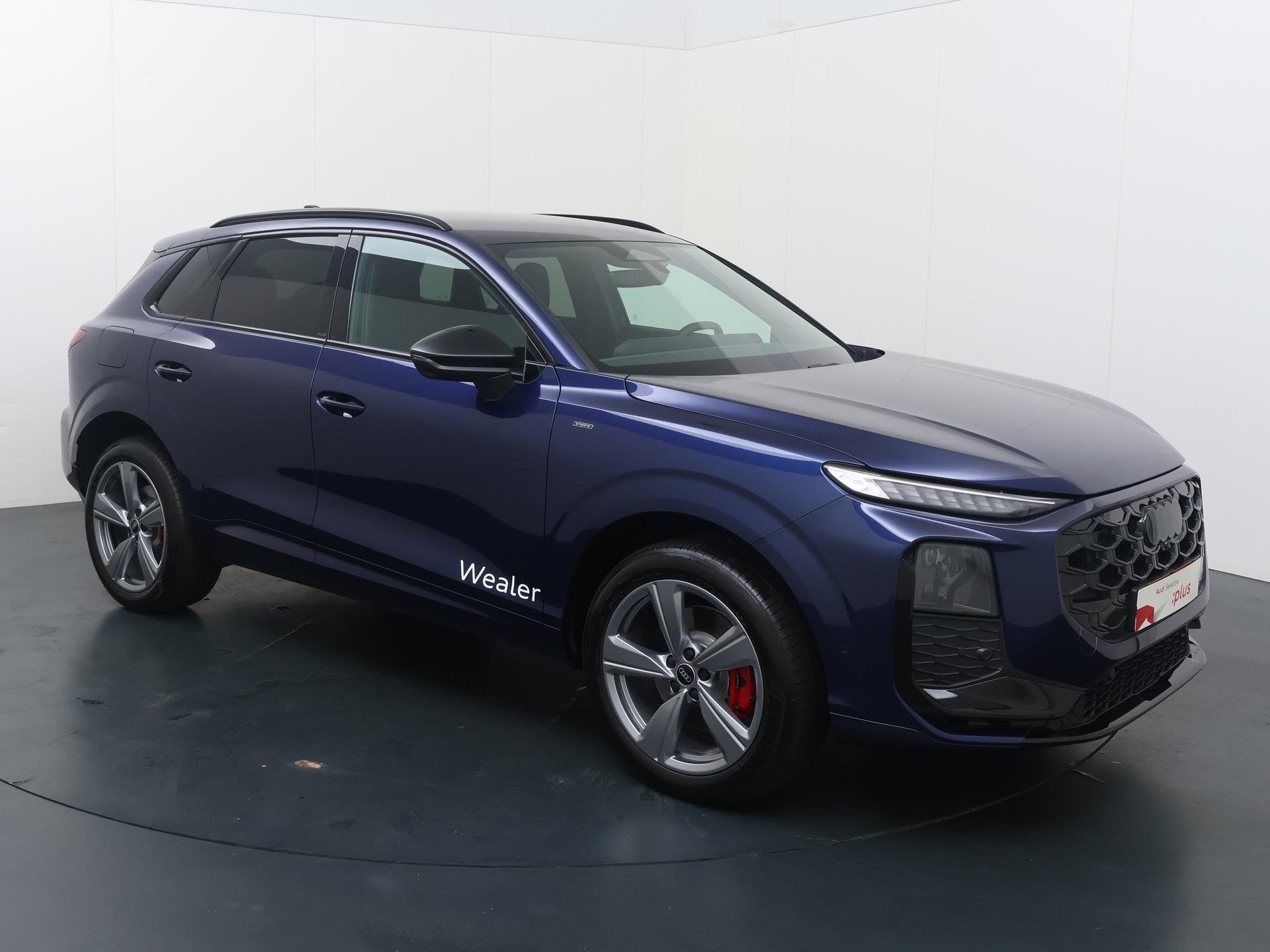 Audi Q3 S edition (A3) e-hybrid 200 kW / 272 PK SUV 6 ver |, Auto's, 12 maanden, 1498 cc, 4 cilinders, Blauw