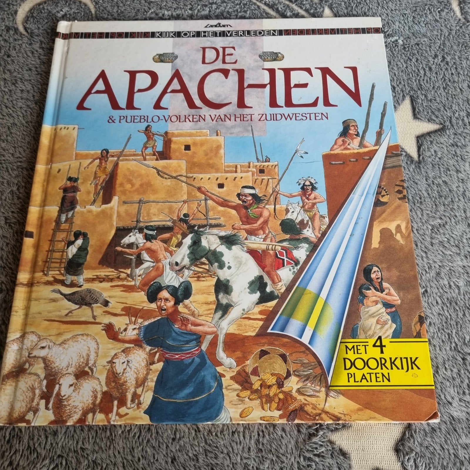 De Apachen & Pueblo-volken van het Zuidwesten, Ophalen of Verzenden, Gelezen