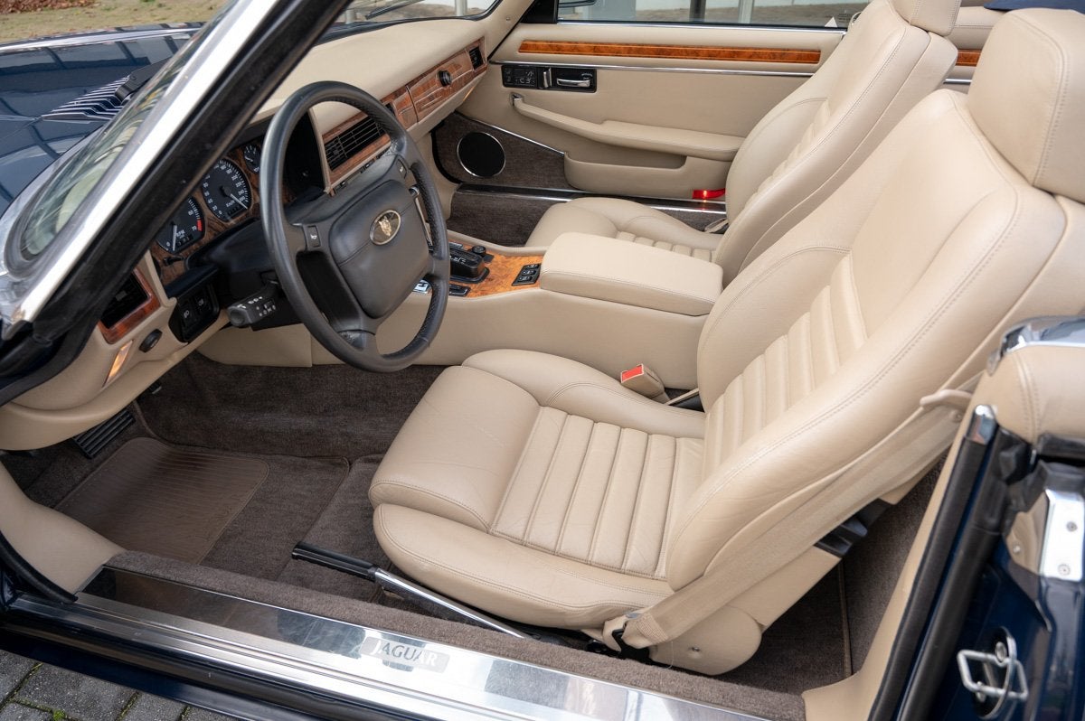 Jaguar XJ-S 5.3 V12 Convertible (bj 1991, automaat), foto 7