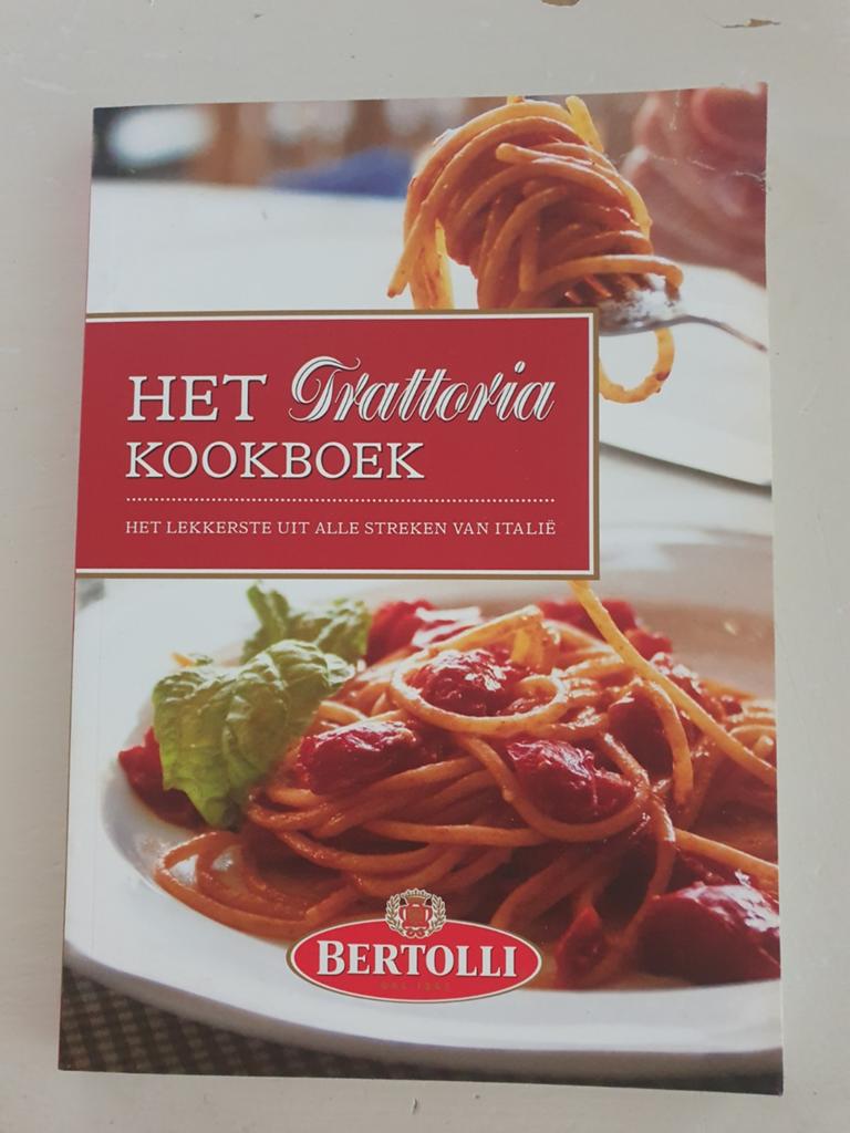 Het Trattoria Kookboek - Bertolli, Boeken, Kookboeken, Italië, Hoofdgerechten, Nieuw, Ophalen of Verzenden