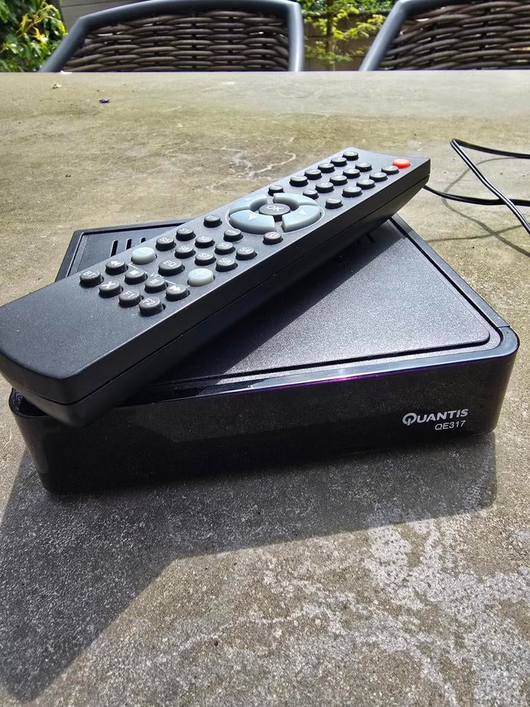 Quantis QE317 Decoder met afstandsbediening, Ophalen of Verzenden, Gebruikt, Decoder