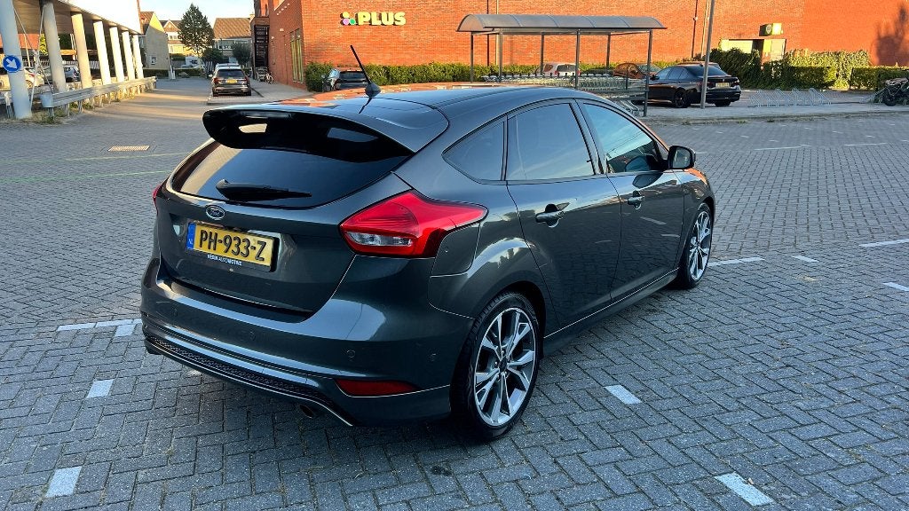 Foto 3 van Ford Focus ST-Line 182 Limited Edition | 120 van in NL