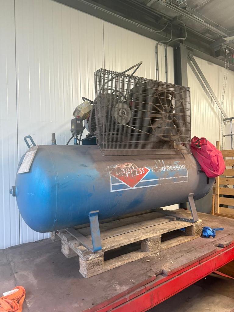 Tekoop lucht compressor compleet met lucht slangen, Ophalen, Gebruikt, Minder dan 200 liter/min, 10 bar of meer