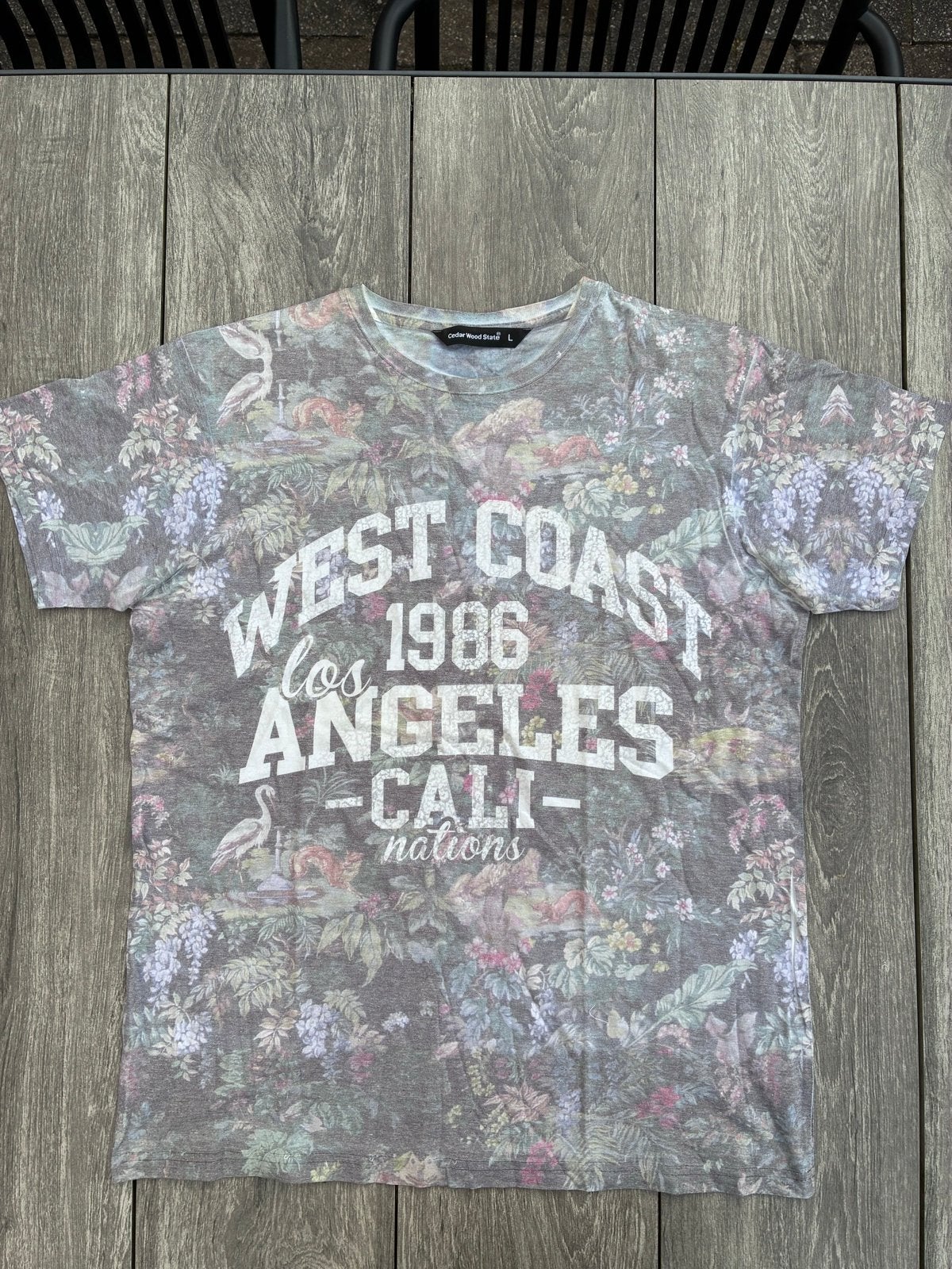 Cedar Wood T-shirt L - Grijs met bloemenprint, Ophalen of Verzenden, Zo goed als nieuw, Maat 52/54 (L), Grijs