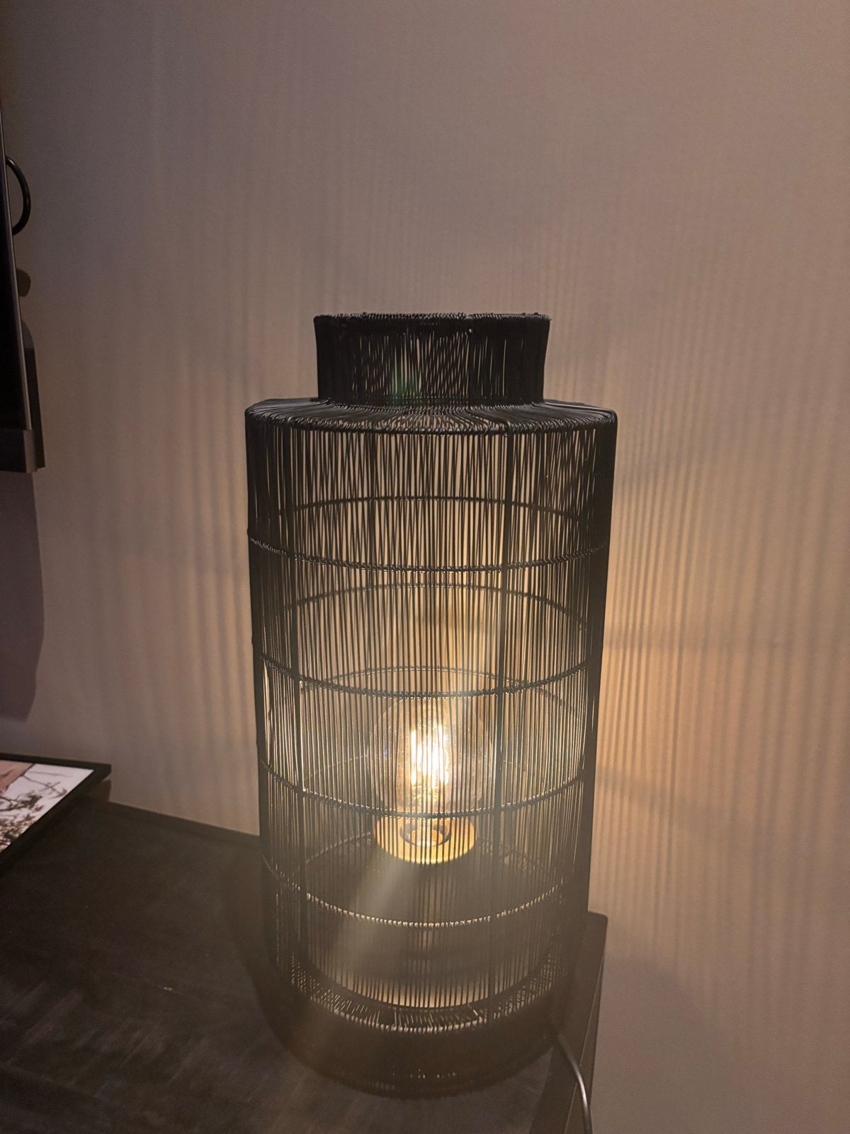 Zwarte draadlamp tafellamp /sfeerlamp, Huis en Inrichting, Overige merken, Zwart, Modern, E27 (groot)