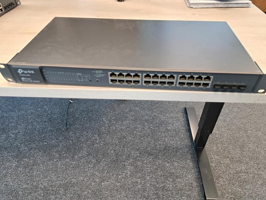 TP-Link T1600G-28PS JetStream Smart PoE+ Switch, Verzenden, TP-Link, Zo goed als nieuw, Support.eu@tp-link.com