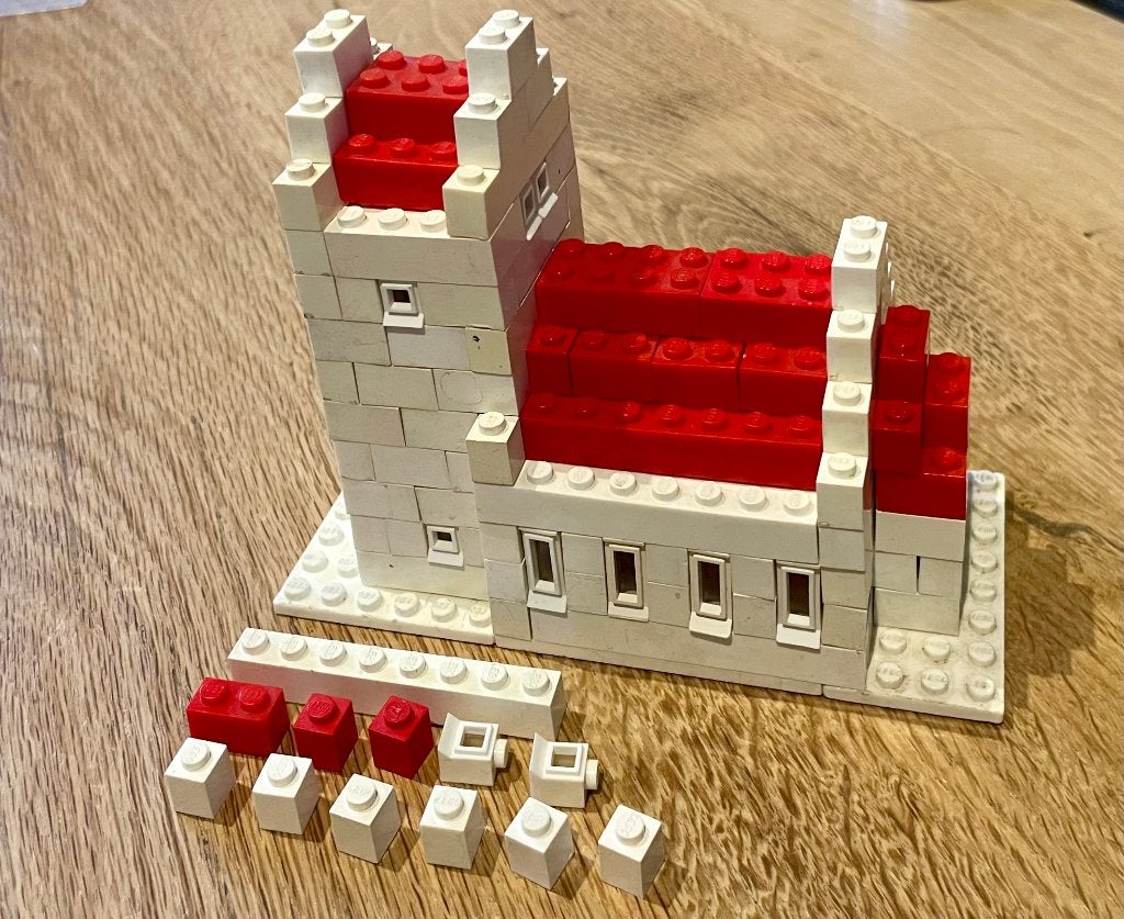 Foto 3 van Lego kerk 309