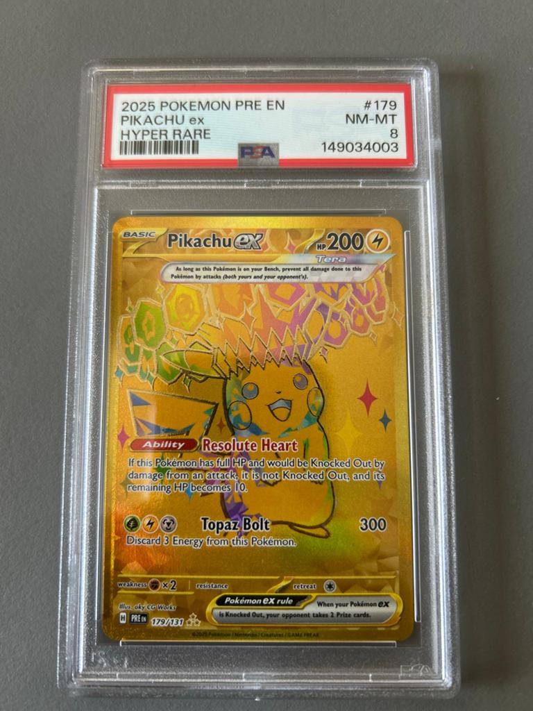 Pikachu ex 179 -  prismatic - PSA 8 - Pokémon kaart, Ophalen of Verzenden, Zo goed als nieuw, Losse kaart, Foil