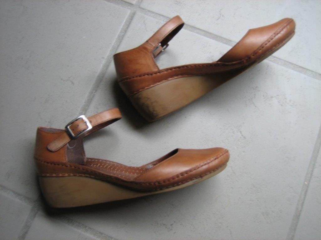 Comfortabele camel leren pumps CLARKS 36-37 snazzeys, Schoenen met lage hakken, Bruin, Verzenden, Zo goed als nieuw