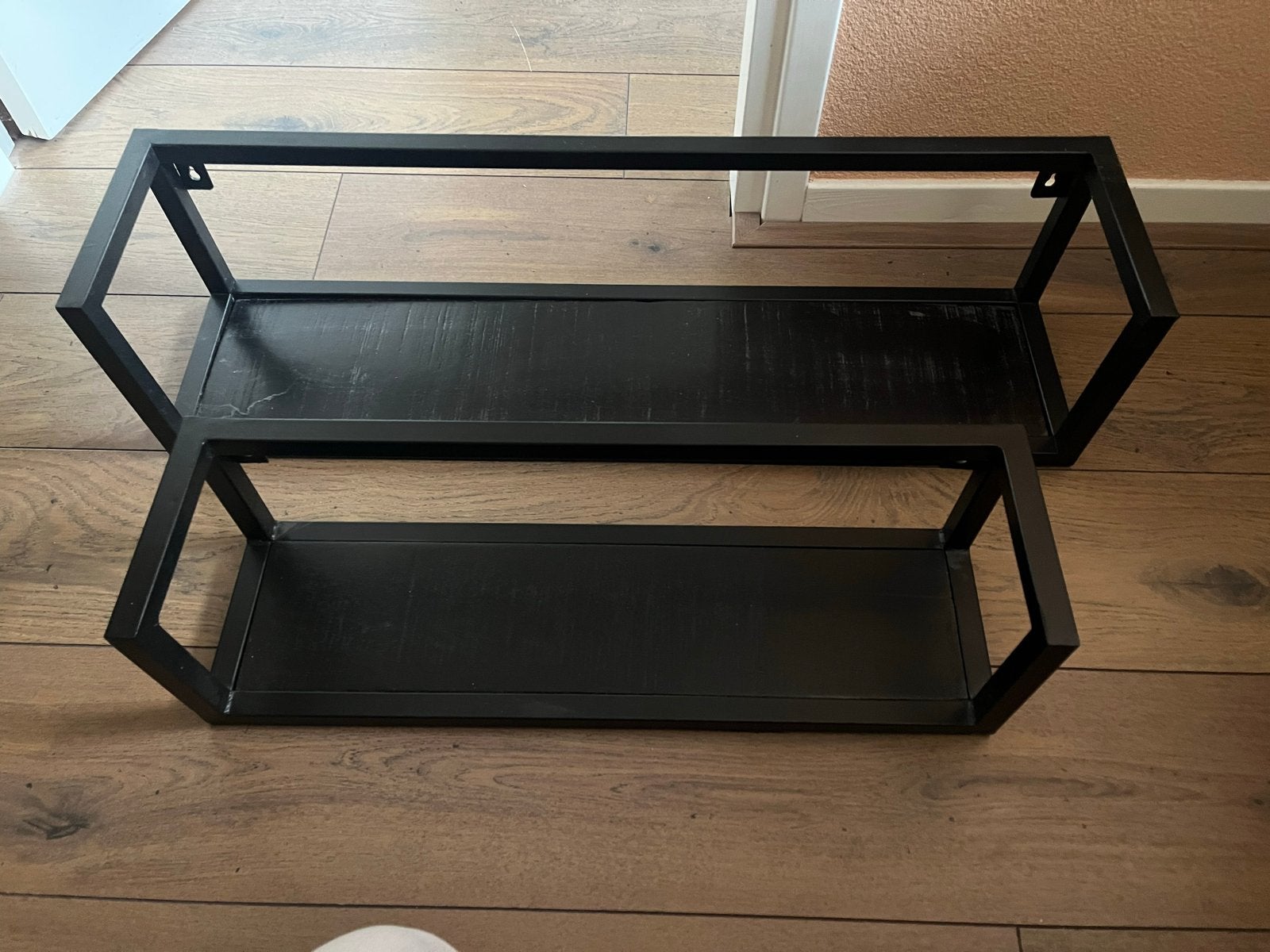 Set van 2 zwarte mangohout wandplanken, Ophalen, Zo goed als nieuw