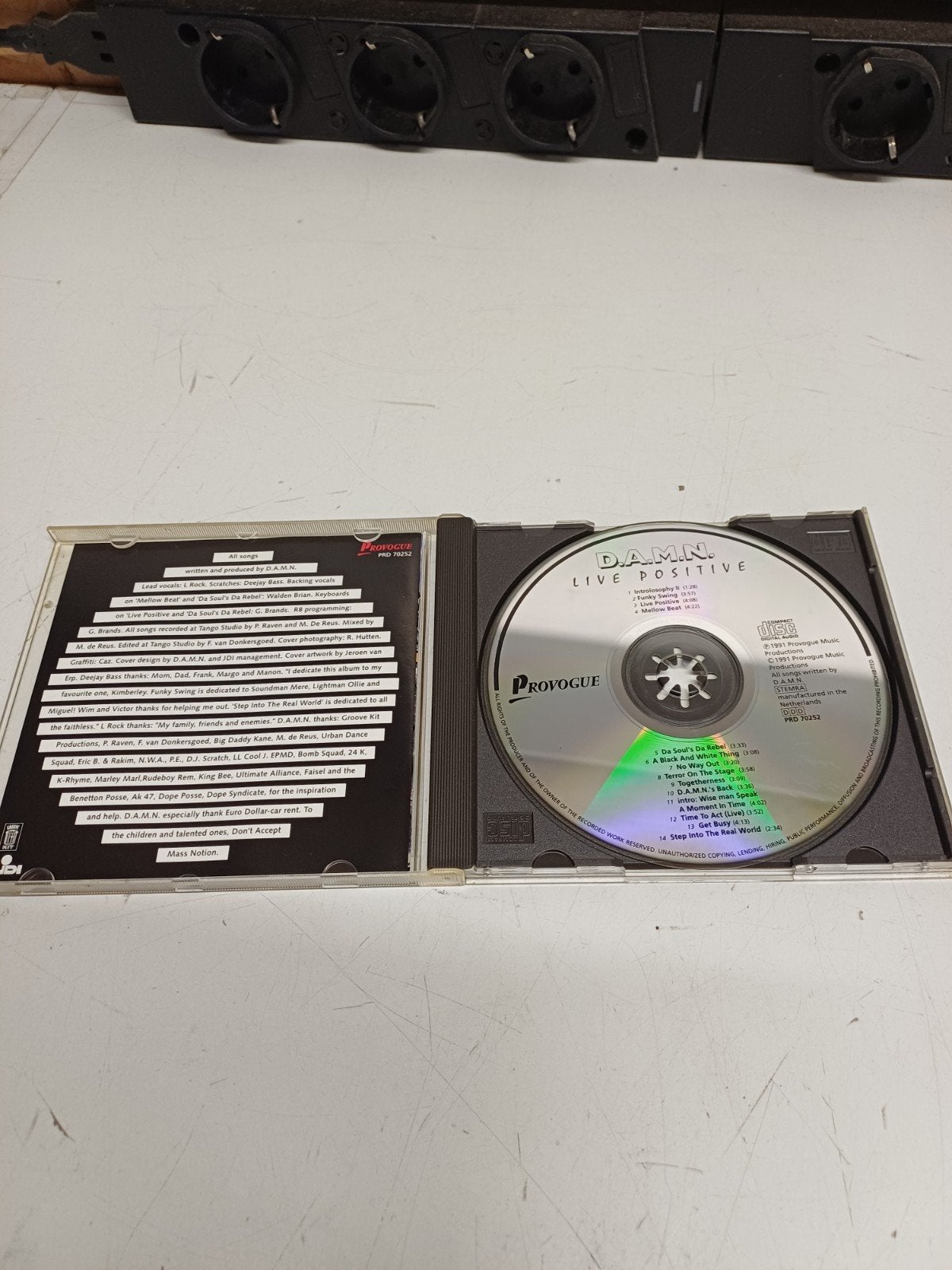 D.A.M.N. - Live Positive CD in zeer goede staat, Inclusief doosje, Ophalen of Verzenden, Zo goed als nieuw, Album