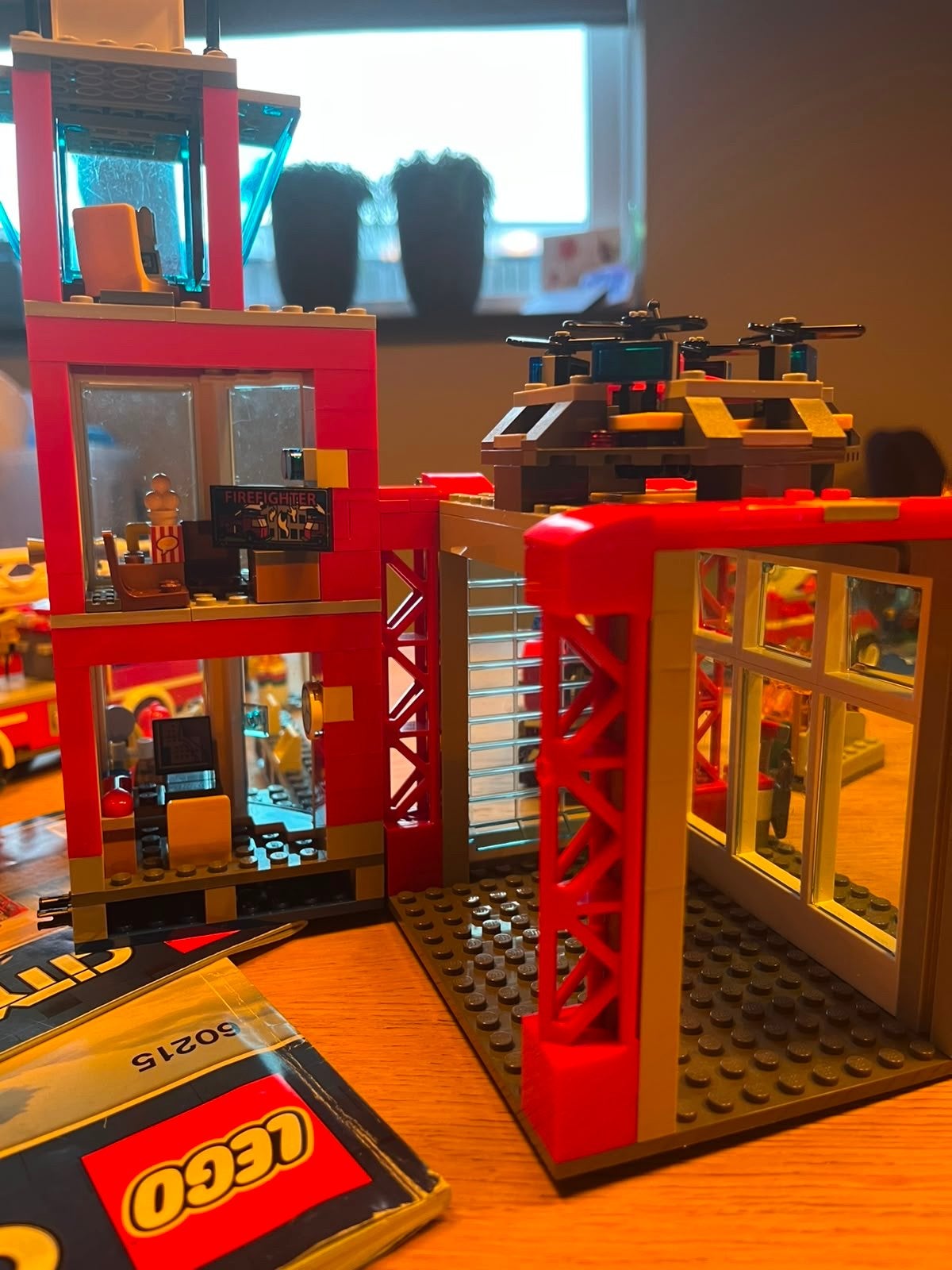 LEGO City Brandweerkazerne 60215 plus extra's, City, Lego, Ophalen of Verzenden, Zo goed als nieuw