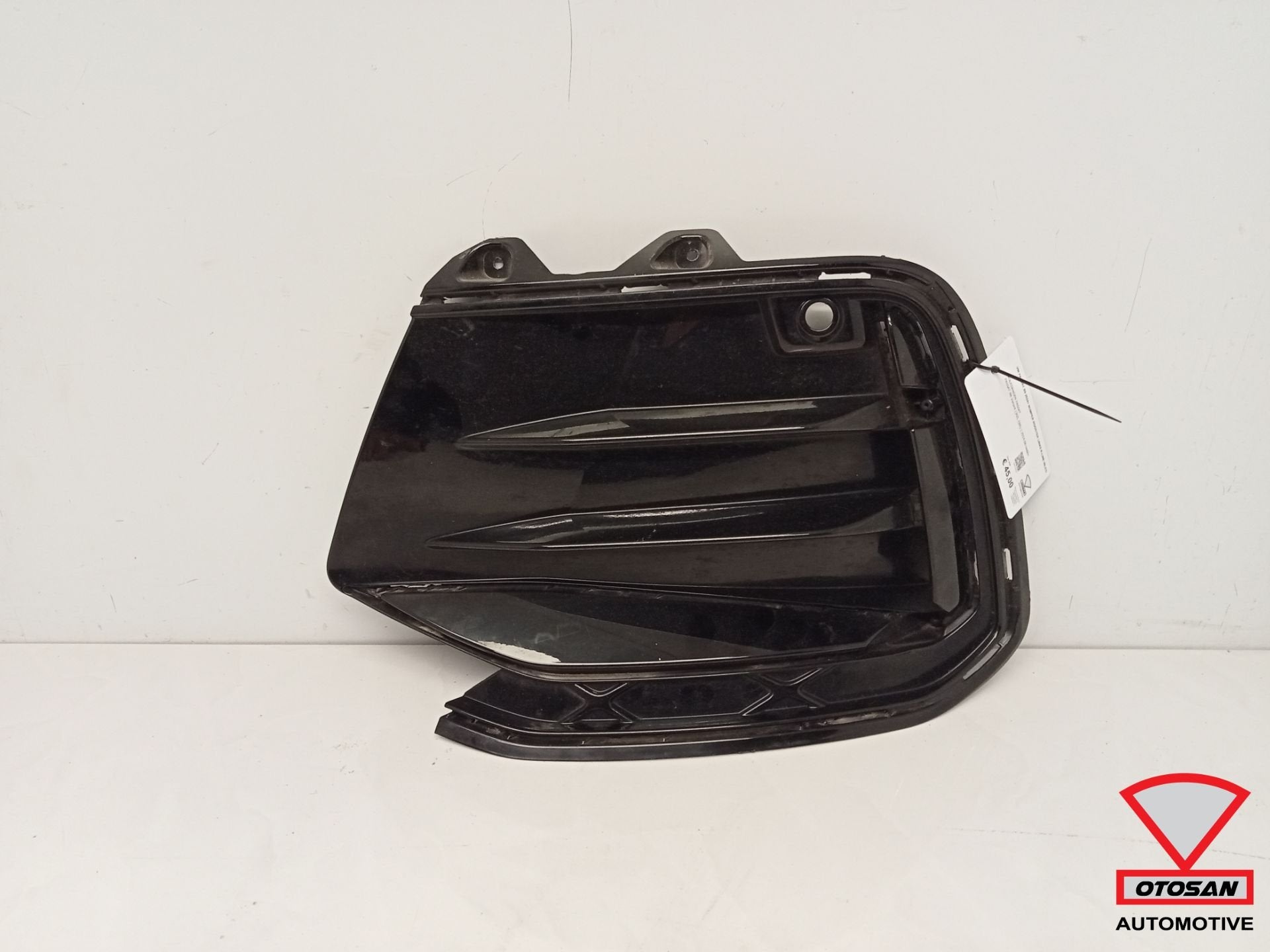 VW Passat B9 2024+ Bumper rooster Links R-line inleg