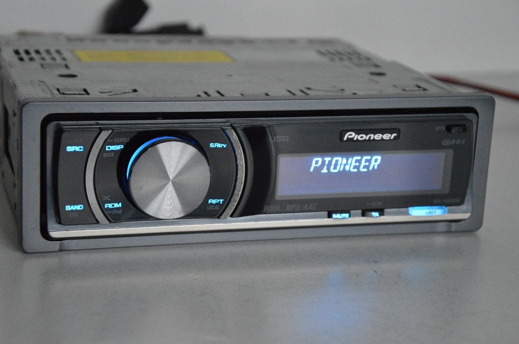 PIONEER  DEH-P6000UB  MP3  AUX  USB, Auto diversen, Ophalen of Verzenden, Zo goed als nieuw