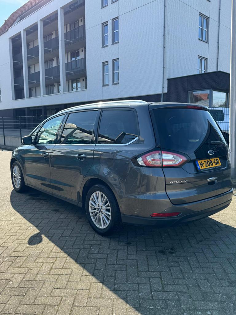 Ford Galaxy 1.5 Ecoboost 160pk 18'' 2019 Grijs, Voorwielaandrijving, 4 cilinders, 7 stoelen, 11 km/l