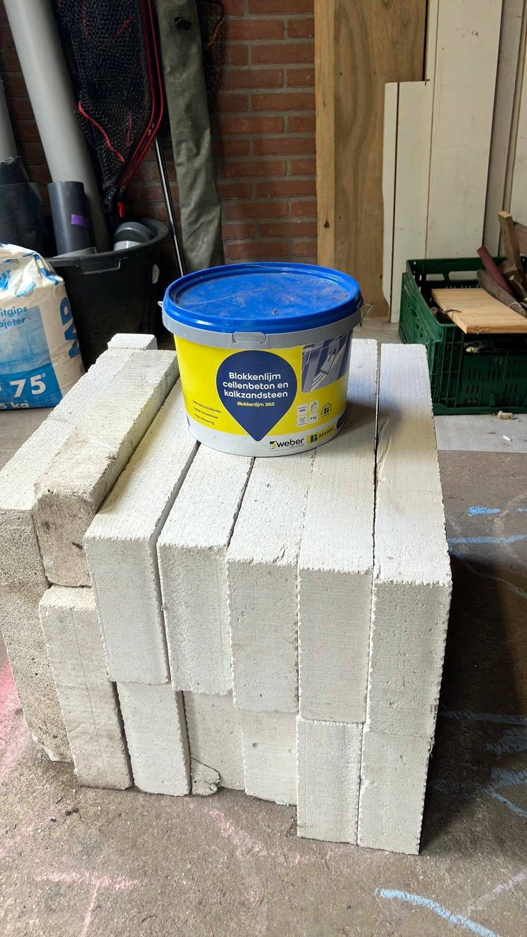 Blokkenlijm - gratis, Doe-het-zelf en Verbouw, Metselstenen, Ophalen, Nieuw, Kalkzandstenen