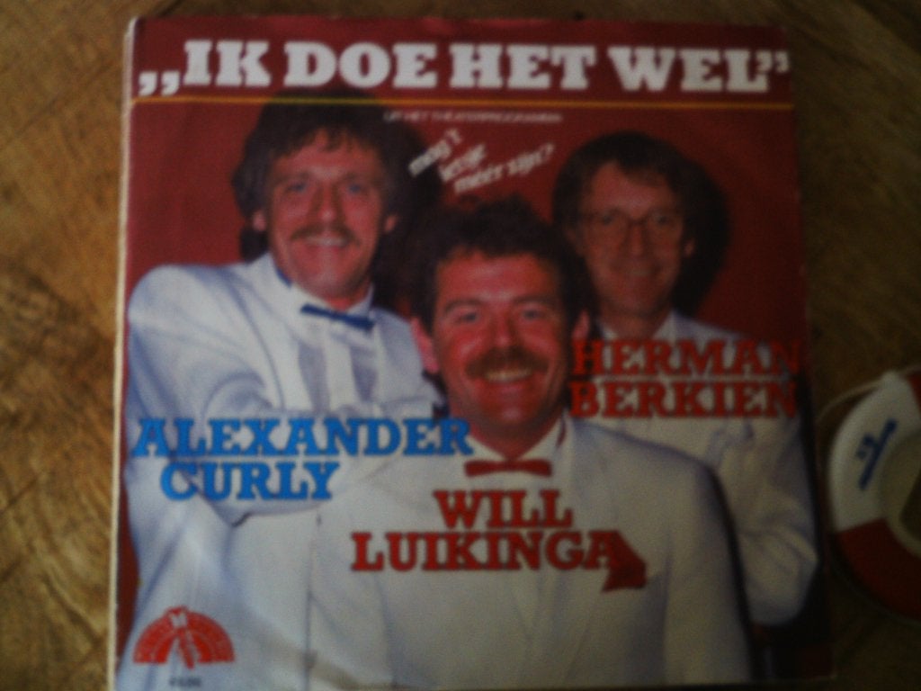 A. Curly, Will Luikinga, Herman Berkien - Ik Doe het wel 26s, 7 inch, Ophalen of Verzenden, Zo goed als nieuw, Beschermende buitenhoes