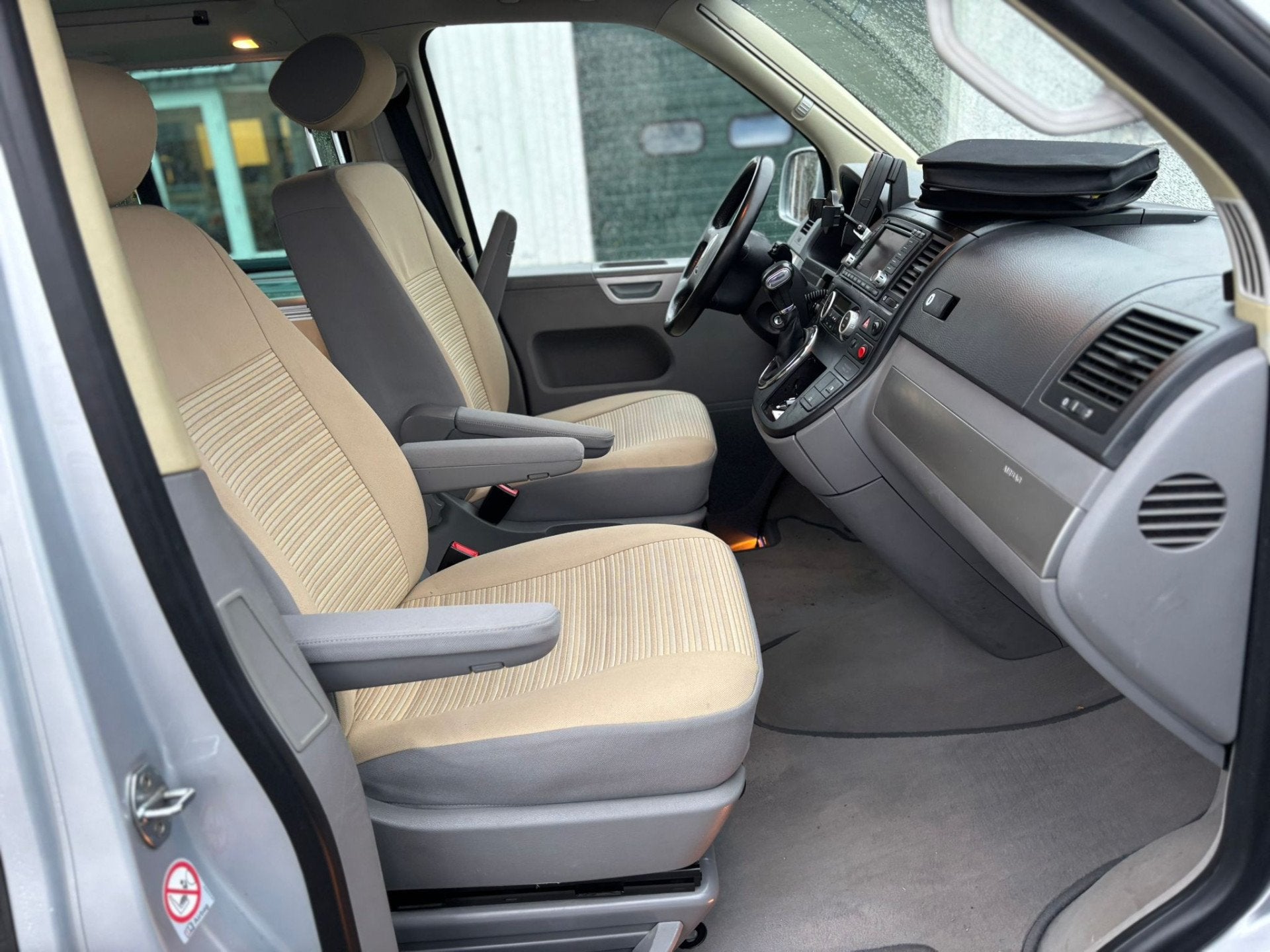Foto 22 van Westfalia California 8pers elec,dak/deur PON onderhoud! 7HM