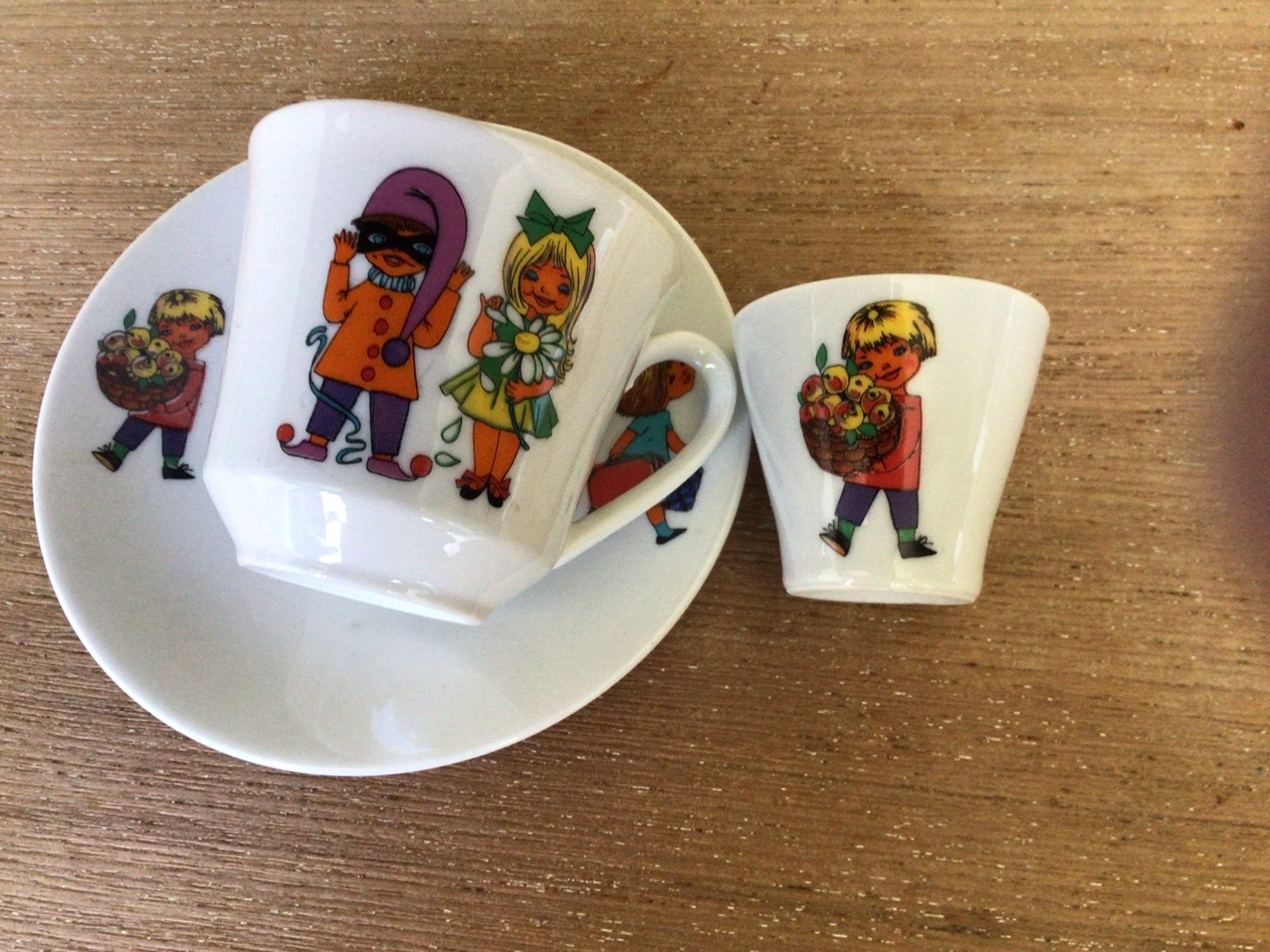 Kinder theekopje met bijpassende eierdop, Bavaria jaren 70, Ophalen of Verzenden