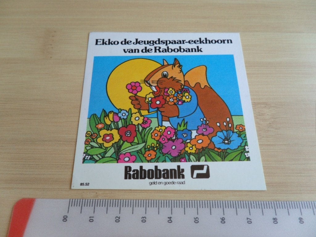 sticker rabobank strip eekhoorn bloemen plukken, Ophalen, Zo goed als nieuw