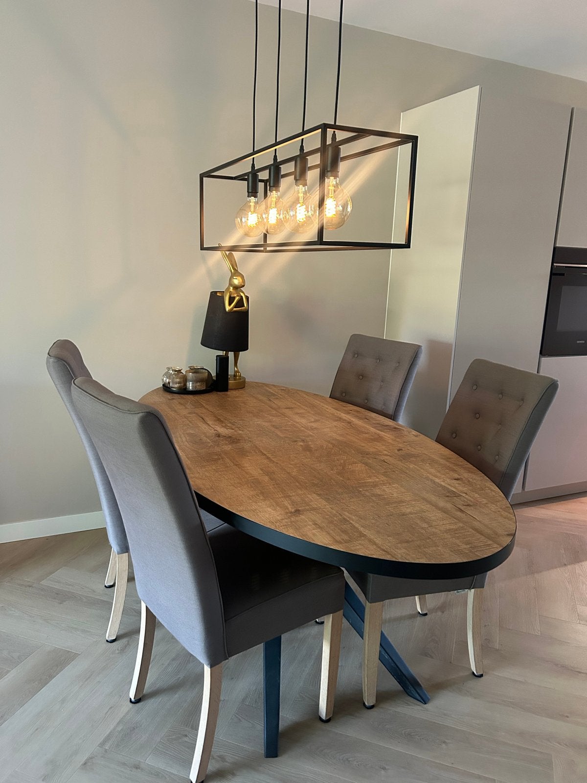 Ovale eettafel met 6 stoelen - Lamulux Mango, Ophalen, Gebruikt, 100 tot 150 cm, Vijf personen of meer