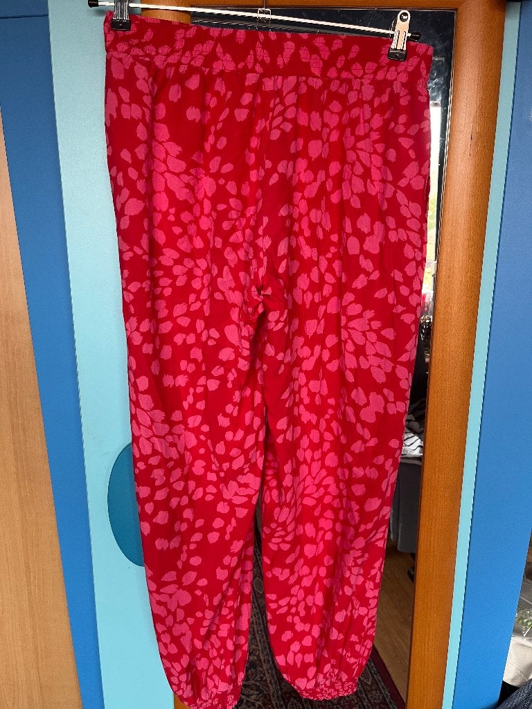 mooie rozerode viscose zomerbroek 38/40 zgan, Maat 38/40 (M), Zo goed als nieuw, Lang, Rood