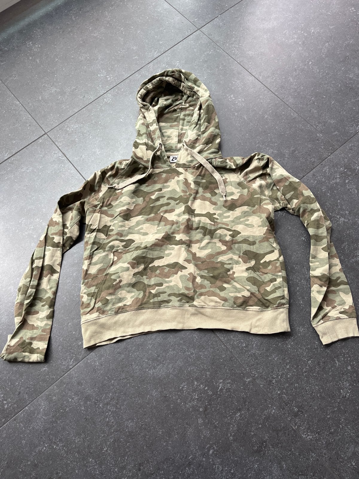 Camo hoodie maat L, Ophalen of Verzenden, Zo goed als nieuw, Maat 42/44 (L), Groen