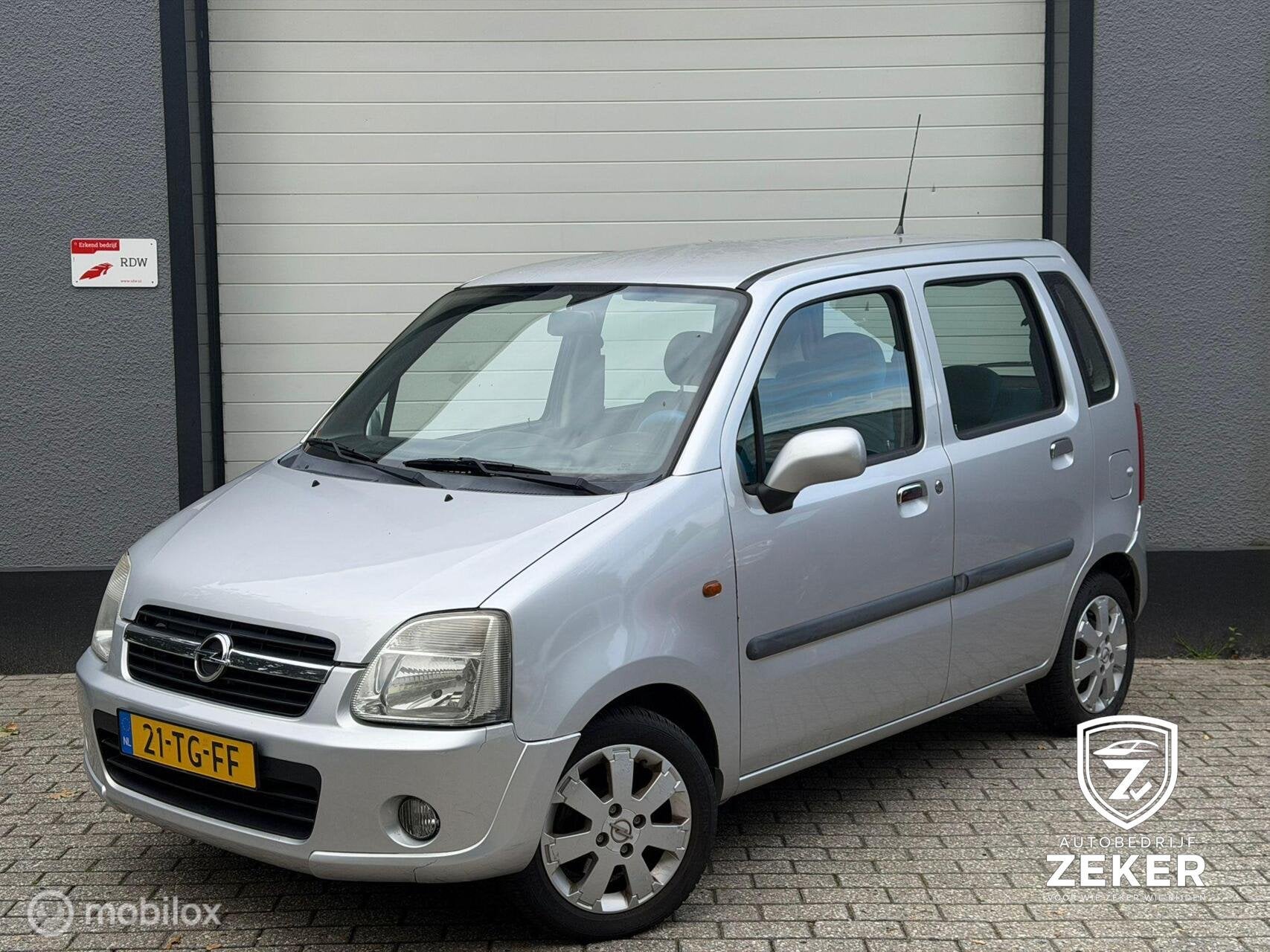 Opel Agila 1.2-16V Flexx cool / airco / nap / lange apk, Auto's, Voorwielaandrijving, Origineel Nederlands, Bedrijf, Handgeschakeld