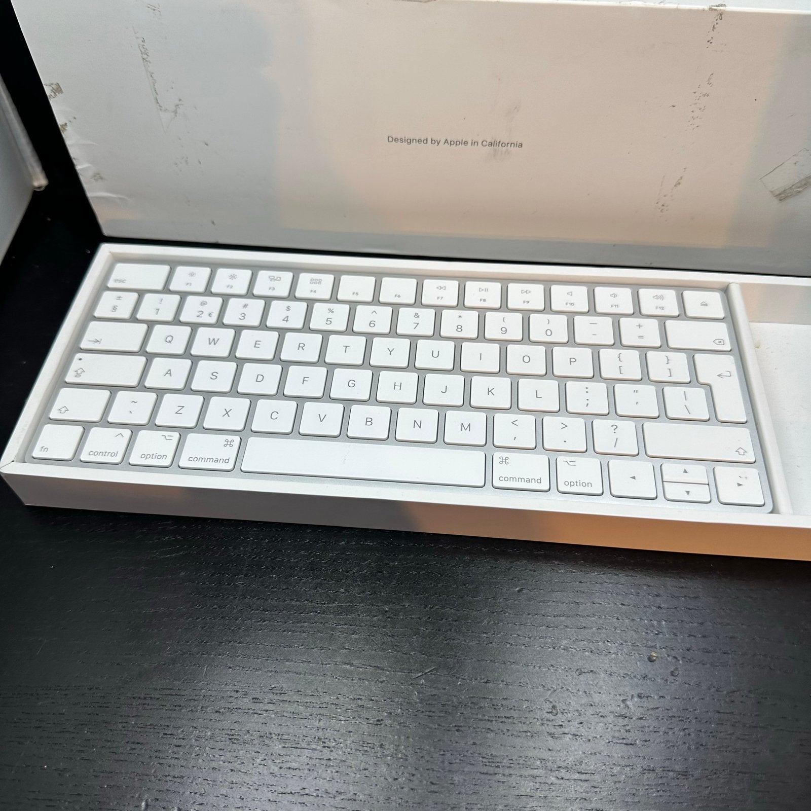 Apple Magic Keyboard (Model A1644) UK/QWERTY met doos, S, Verzenden, Zo goed als nieuw, Draadloos