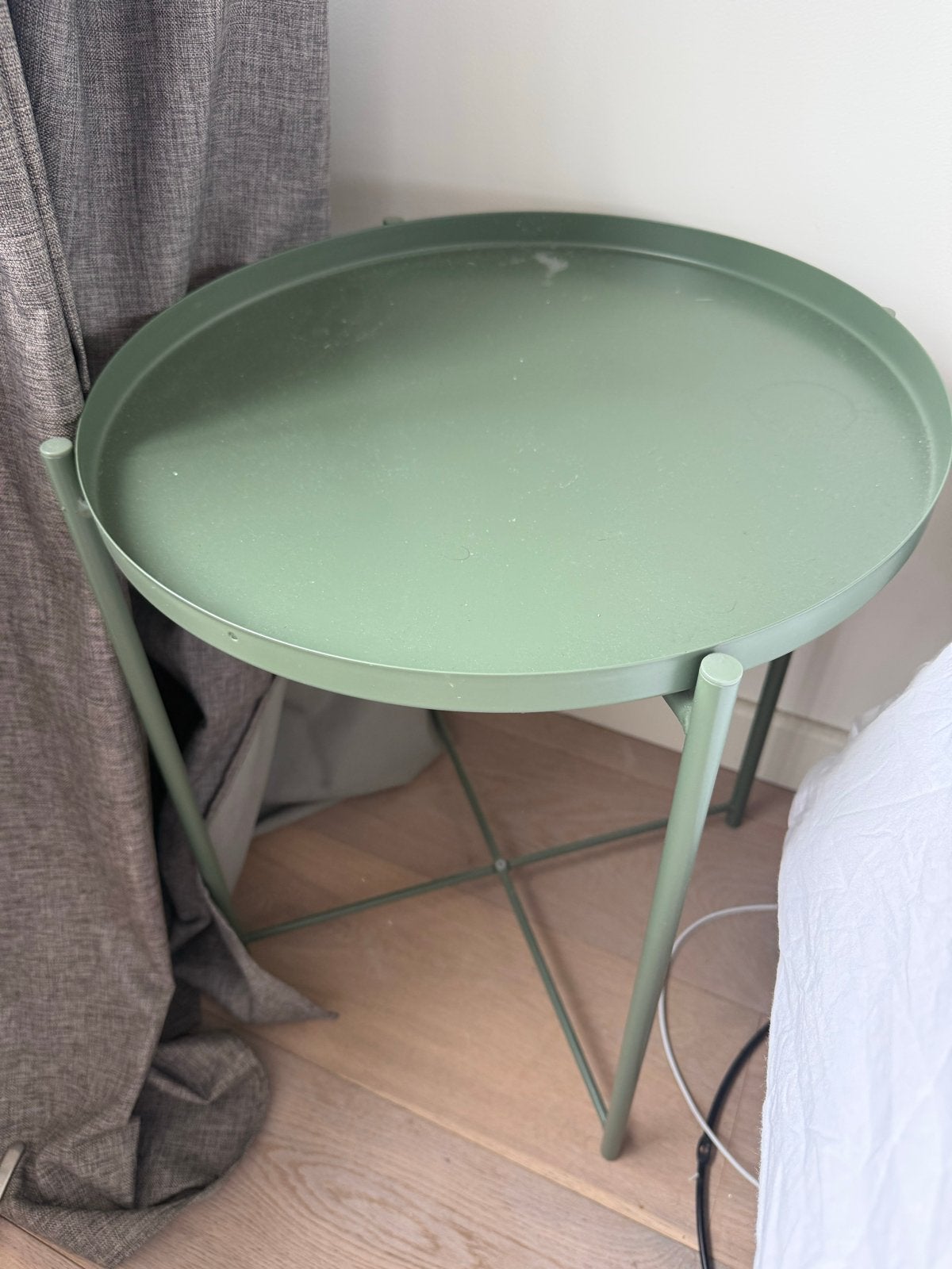 Groene bijzettafel - Rond metalen tafeltje, Minder dan 55 cm, Gebruikt, Metaal of Aluminium, Rond