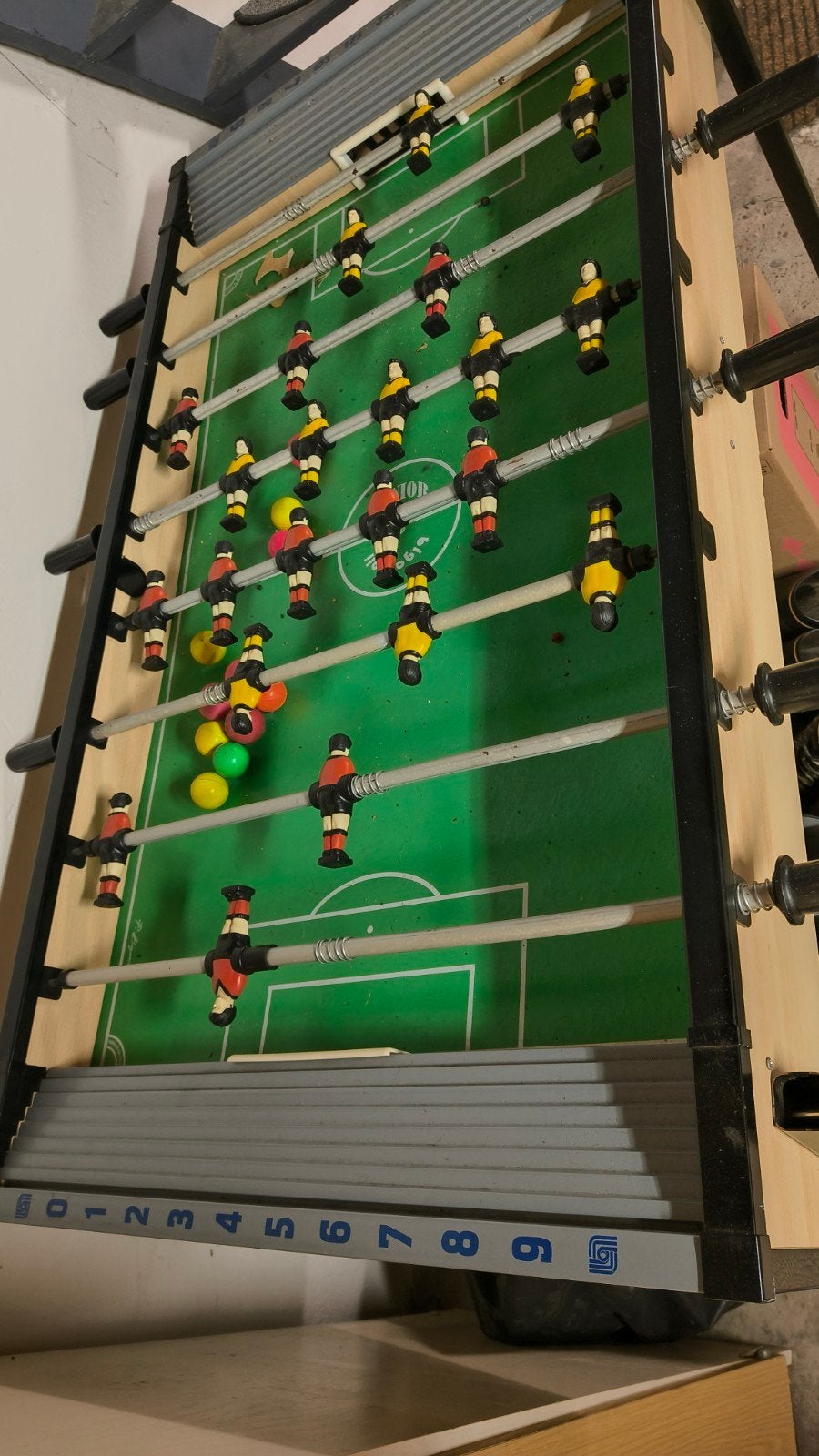 Oude maar bruikbare voetbaltafel, Ophalen, Gebruikt