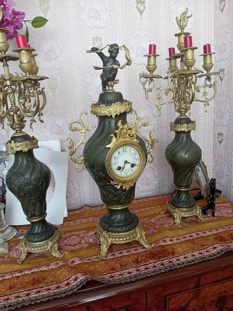 IVM OPRUIMEN BIJ Pa , kleiner wonen antiek klokkenstel, Antiek en Kunst, Ophalen