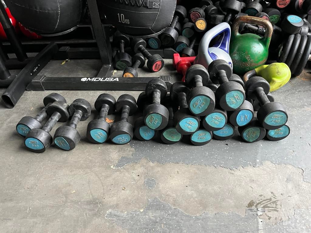24 x 3 kg rubberen dumbbells dumbbell set gewichten, Ophalen, Dumbbell, Gebruikt, Dumbbells