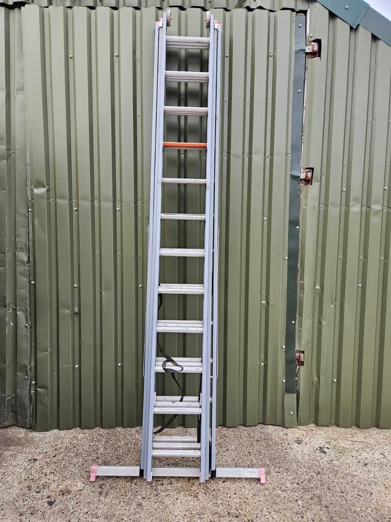 Altrex 3077 3-delige reformladder - Professionele kwaliteit, Gebruikt, Ophalen of Verzenden, Ladder, Opvouwbaar of Inschuifbaar