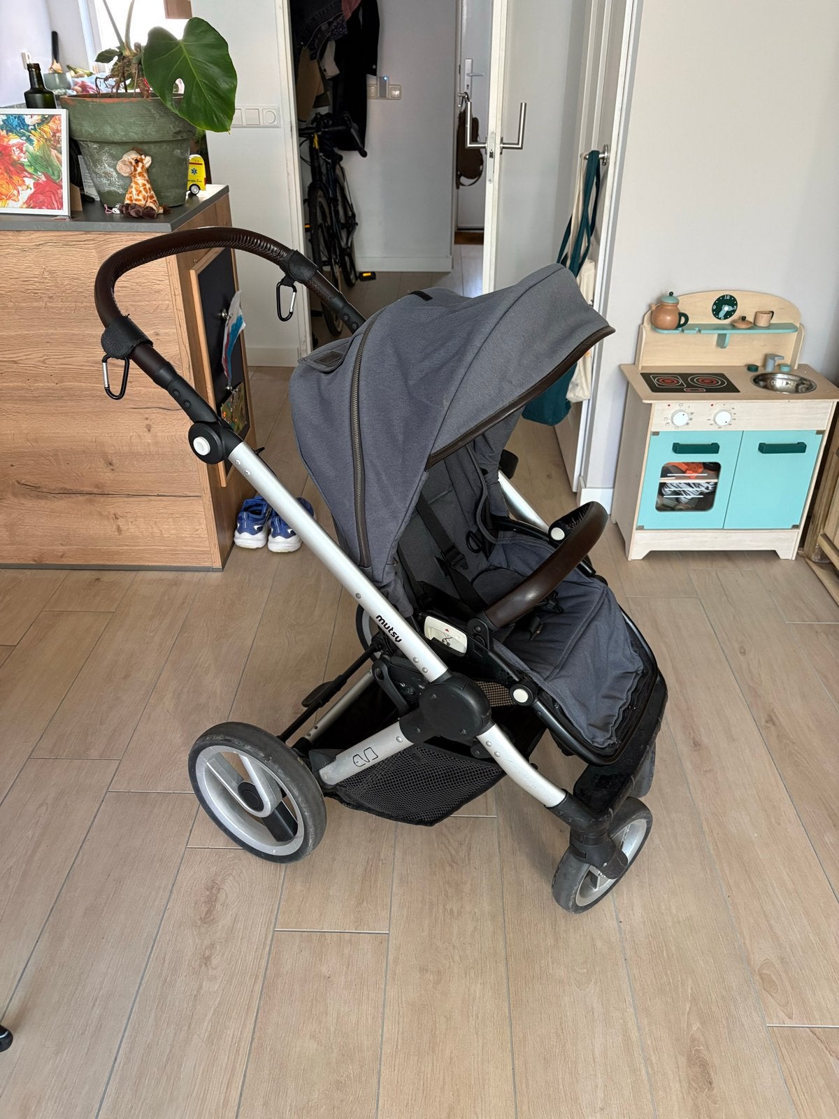 Mutsy kinderwagen - Grijs, Ophalen, Gebruikt, Kinderwagen, Mutsy