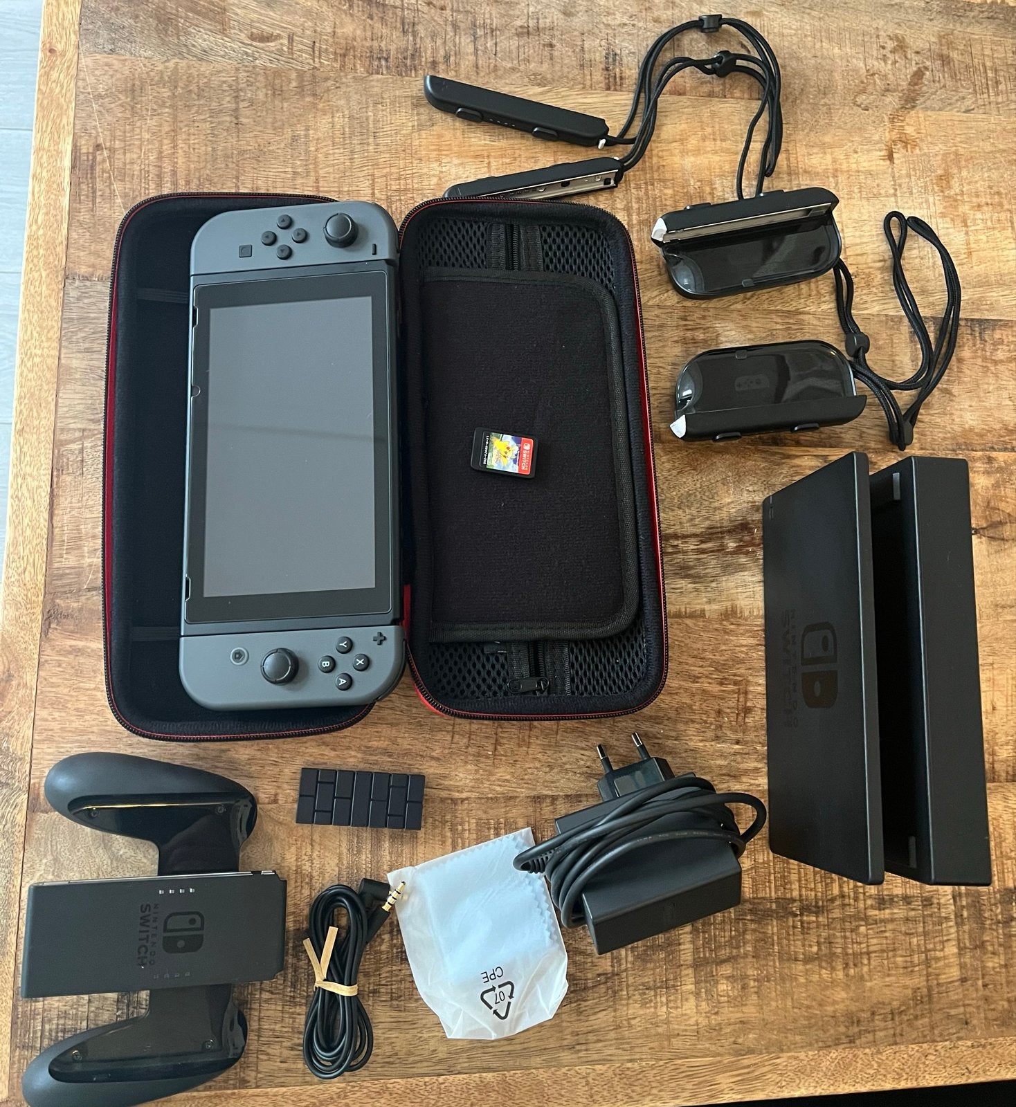 Nintendo Switch Original met accessoires en game, Met games, Met 2 controllers, Ophalen of Verzenden, Zo goed als nieuw