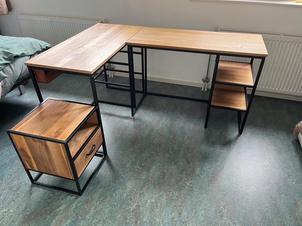 2x Bureau inclusief kleine kast, Ophalen