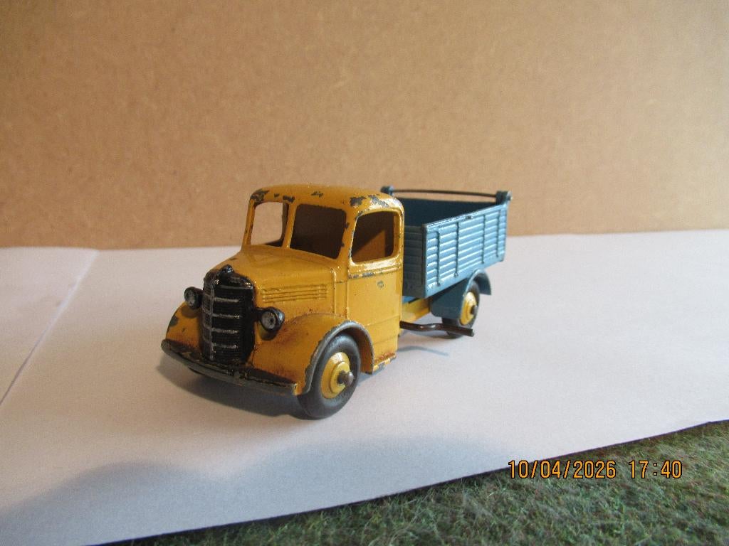 Dinky toy  Bedford, Hobby en Vrije tijd, Modelauto's | 1:43, Ophalen of Verzenden, Gebruikt, Bus of Vrachtwagen, Dinky Toys