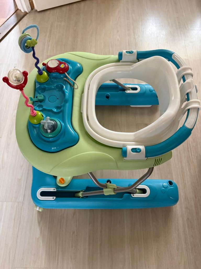 Speeltafel voor babys, Ophalen, Gebruikt