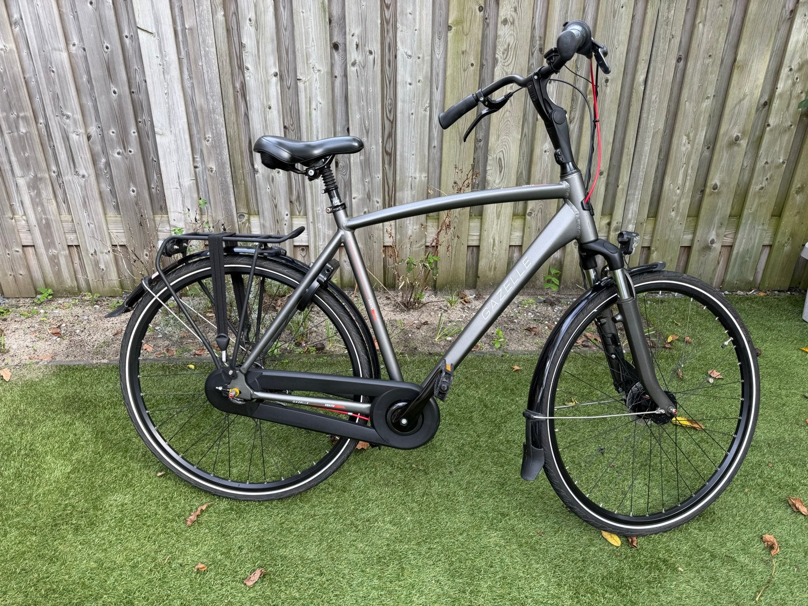 Gazelle Vento C7 - Zwart met grijs  - 57 cm - Z.G.A.N., Ophalen, Velgrem, Versnellingen, Zo goed als nieuw