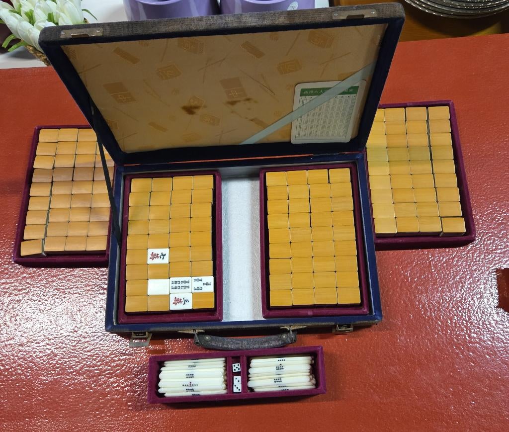 Vintage Chinese mahjong setkoffer, Gebruikt, Een of twee spelers, Ophalen of Verzenden, X